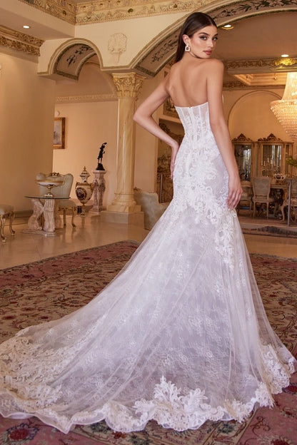 Turn heads with the exquisite lace detailing and elegant spread of scallops at the hem of this breathtaking gown