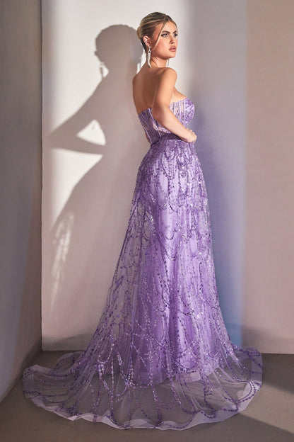 Graceful and elegant strapless mermaid gown with soft horsehair detail