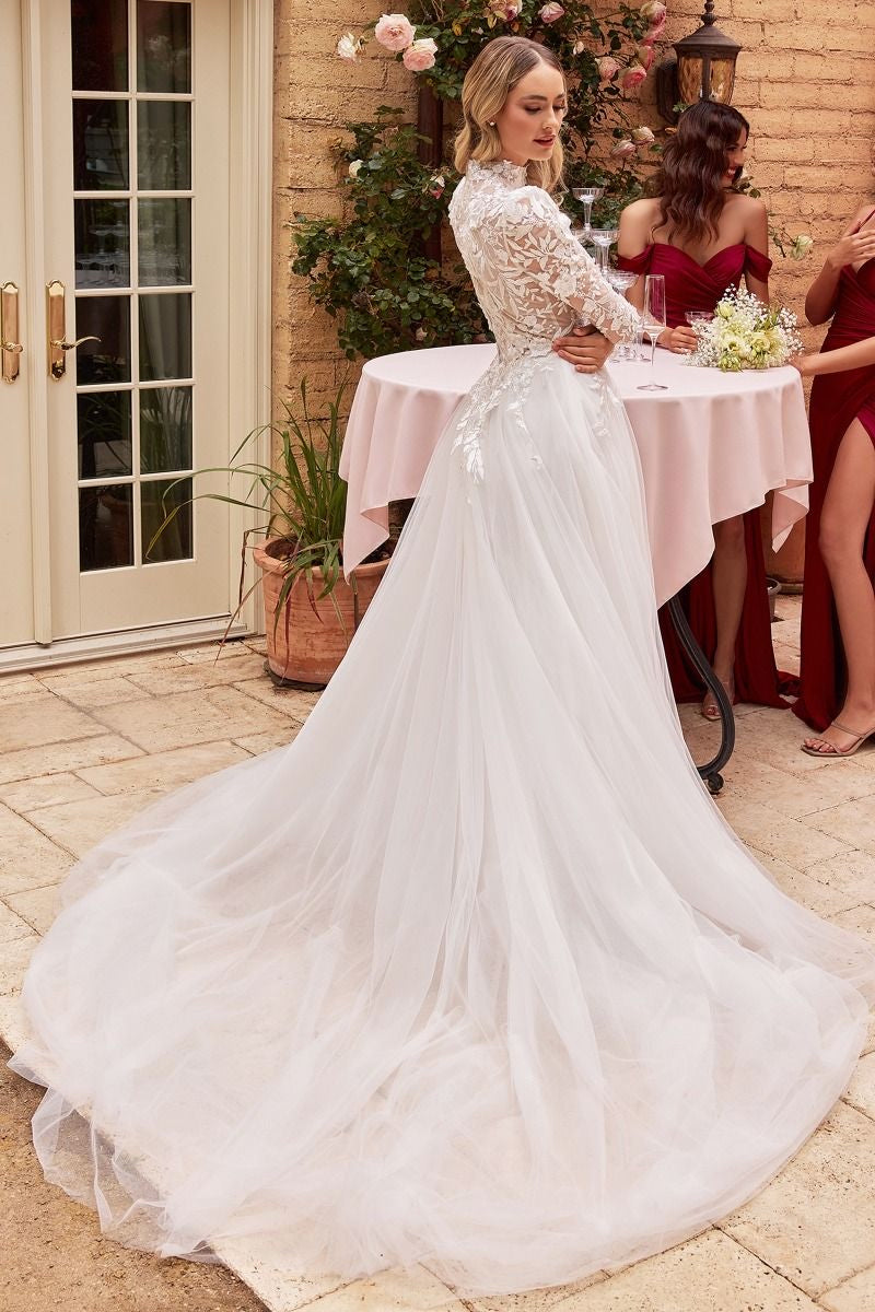 Graceful long sleeve bridal gown with layered tulle skirt and lace appliques