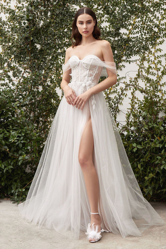 Breathtaking wedding gown with a modern sweetheart corset and off-shoulder tulle