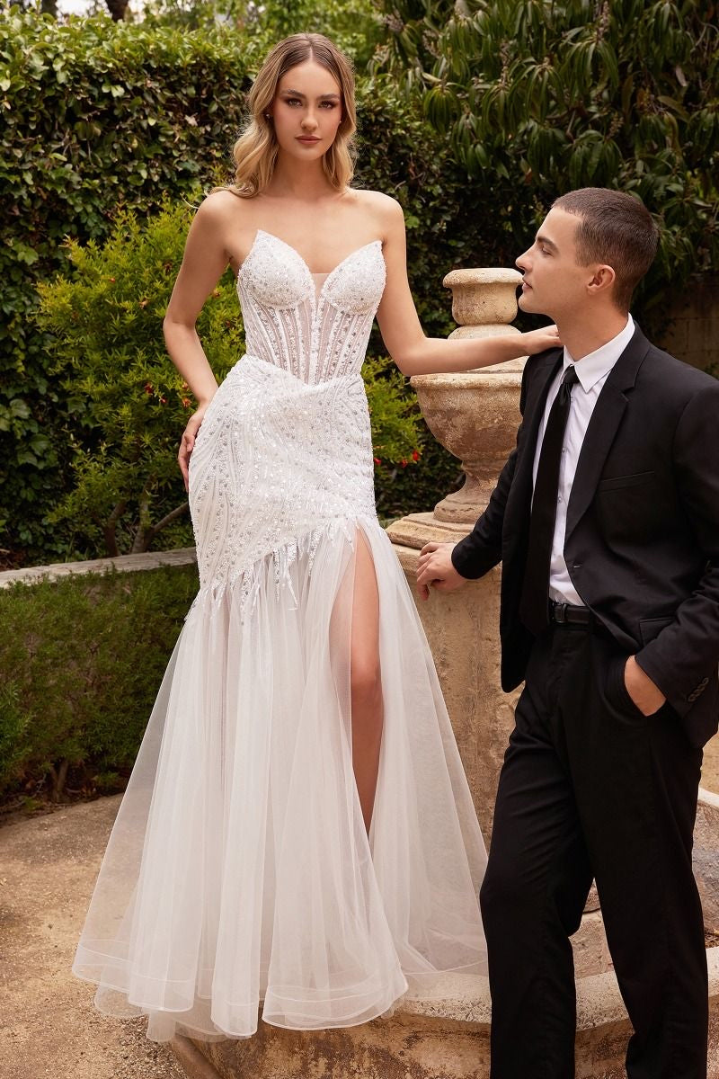 elegant  lace wedding gown with a sweetheart neckline