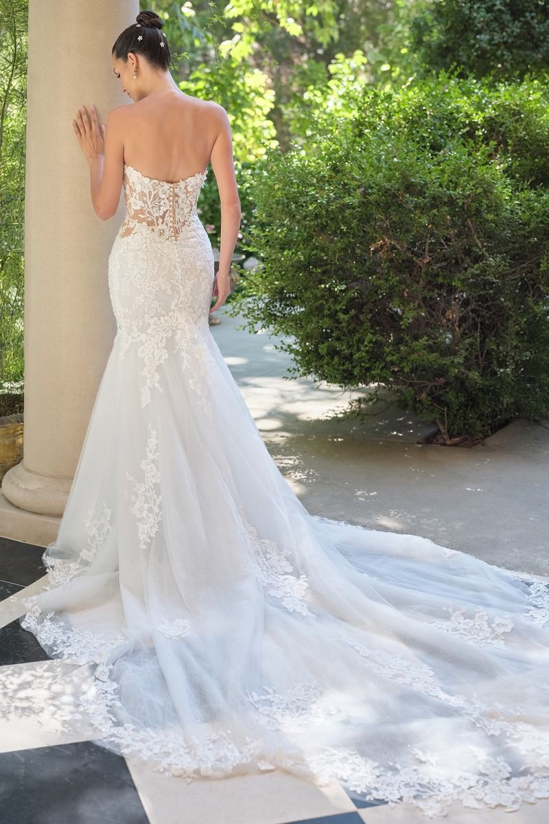Elodie - Timeless Mermaid Bridal Dress with Lace Sleeves